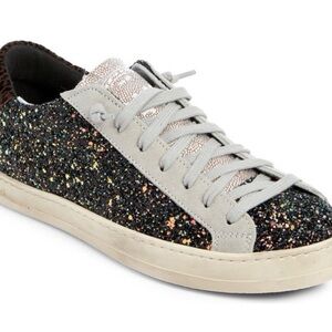 P448 John Glitter Low
Top Sneaker